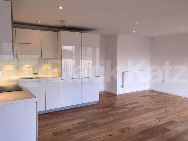 			LET , 1 Bedroom, 1 bath, 1 reception Apartment			 Bramah Road (Oval Quarter), Oval